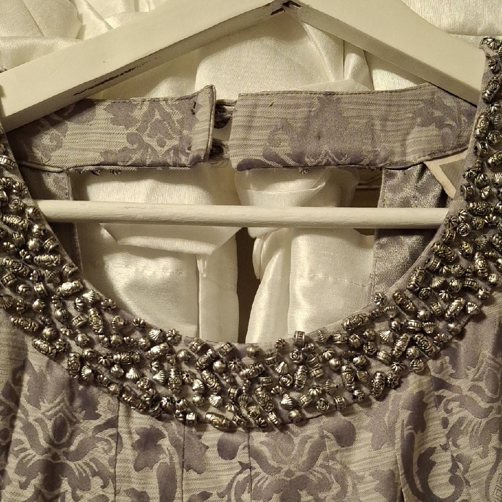 Eci Elegant Gray Sleeveless Dress with Beaded Neckline 4 💛💛💛💛 - Picture 3 of 15